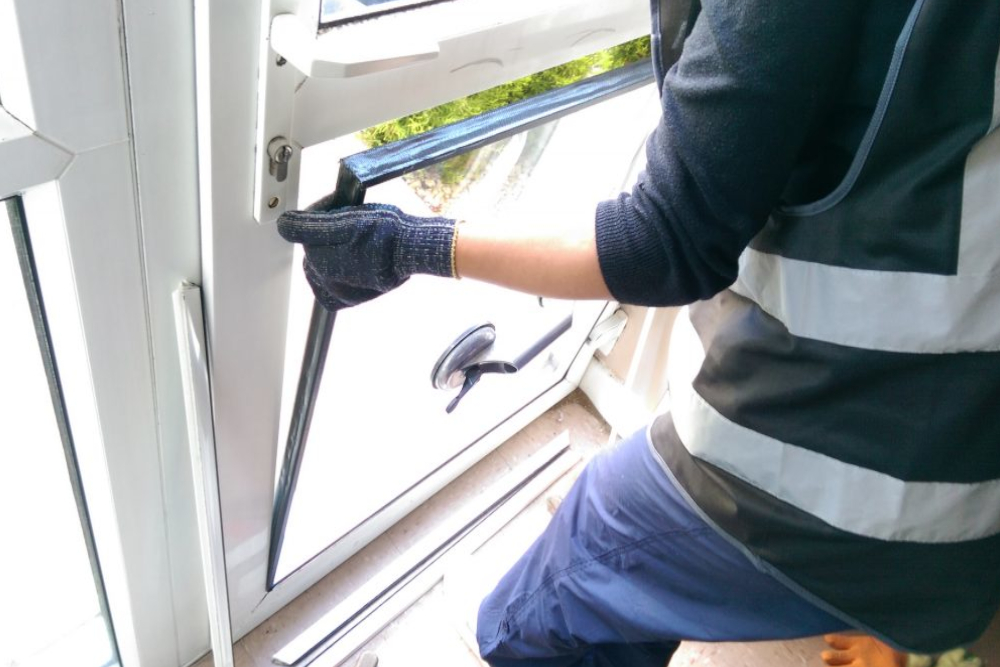 Double Glazing Repairs, Local Glazier in Finchley Central, N3